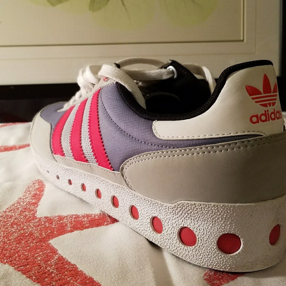 🇮🇳 Fly Kicks